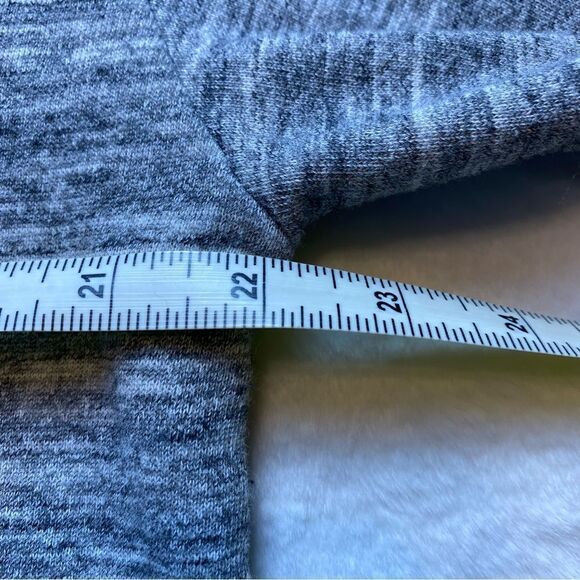 Reflex Gray Cropped Hooded Sweatshirt Size Large - Picture 6 of 8